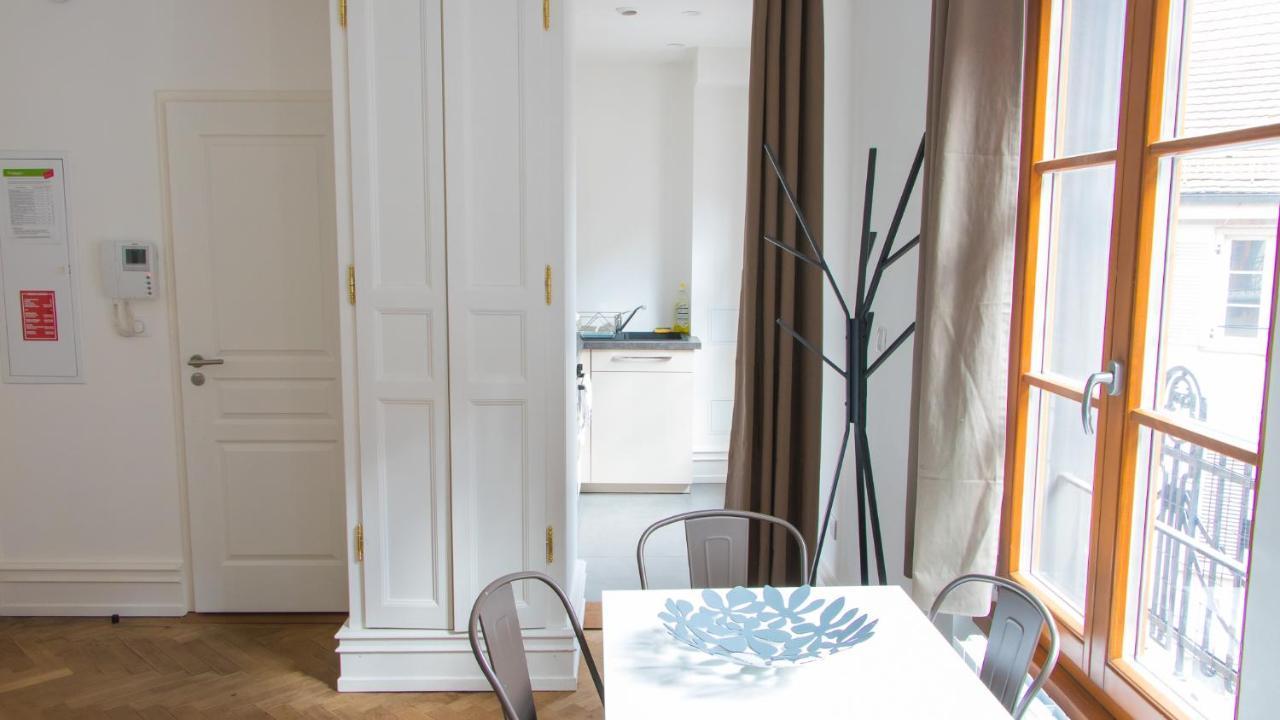 Les Appartements Rue Des Veaux - Quartier Cathedrale Strasbourg Bagian luar foto